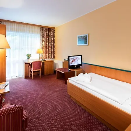 Hotell Parkhotel Zur Klause 4*