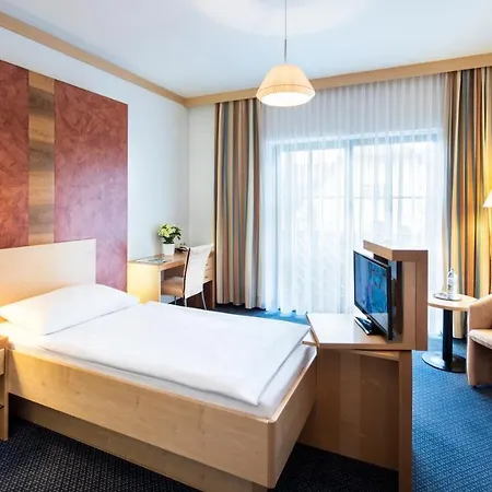 Parkhotel Zur Klause 4*