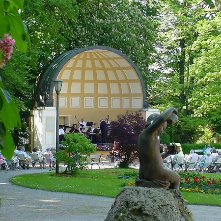 Parkhotel Zur Klause 4*