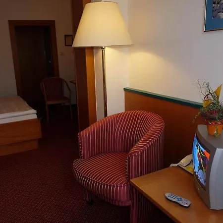 Parkhotel Zur Klause 4*
