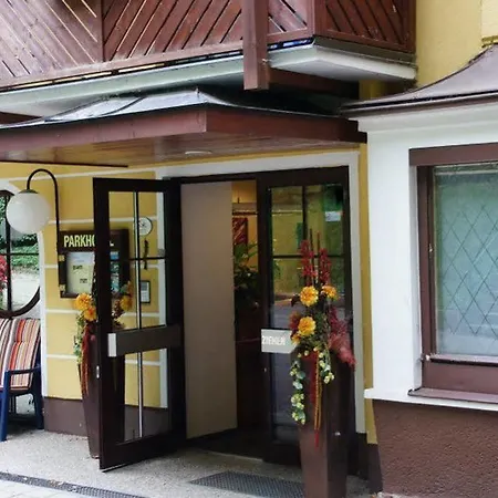 Hotell Parkhotel Zur Klause 4*