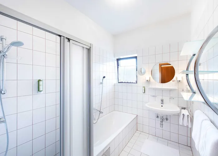 Parkhotel Zur Klause Szálloda 4*