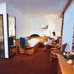 Parkhotel Zur Klause فندق