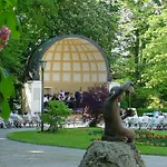 Parkhotel Zur Klause 4*