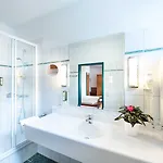 Parkhotel Zur Klause فندق باد هول