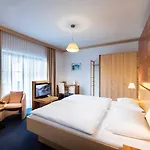 Parkhotel Zur Klause باد هول