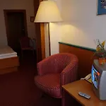 Parkhotel Zur Klause 4*