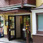 فندق Parkhotel Zur Klause 4*