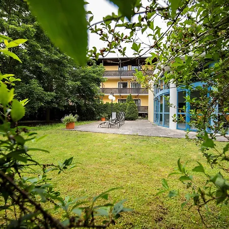 Szálloda Parkhotel Zur Klause