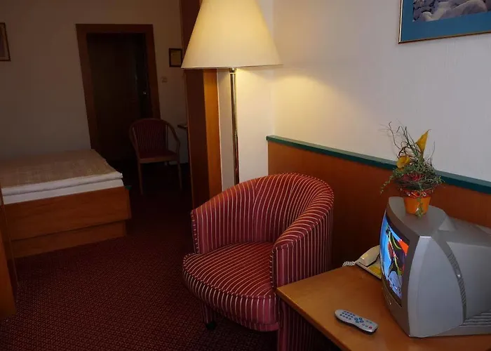 Parkhotel Zur Klause 4*